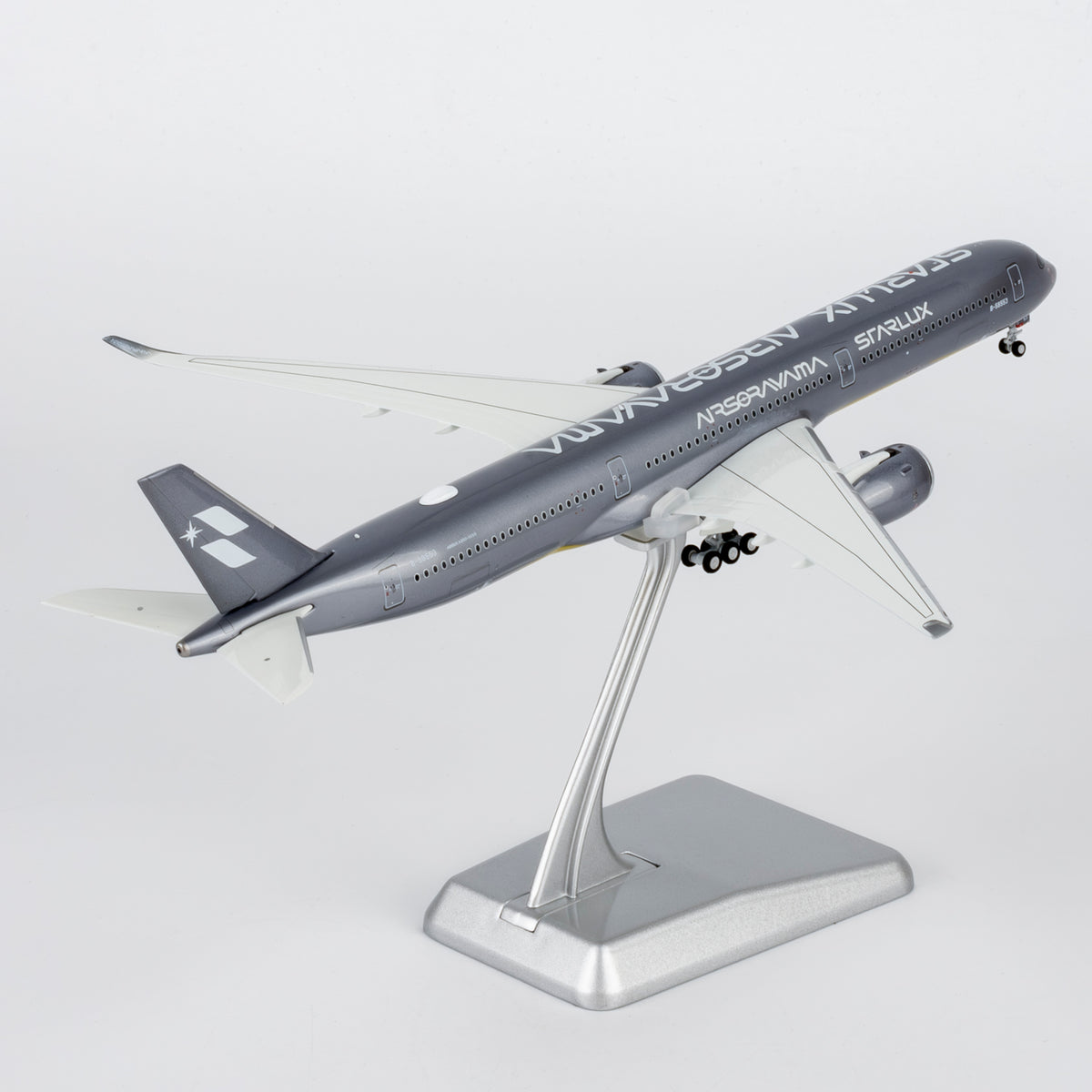 1/400 Starlux Airlines Airbus A350-1000 B-58553 "Airsorayama Silver; Luxurious packaging" NG57045