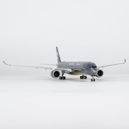 1/400 Starlux Airlines Airbus A350-1000 B-58553 "Airsorayama Silver; Luxurious packaging" NG57045