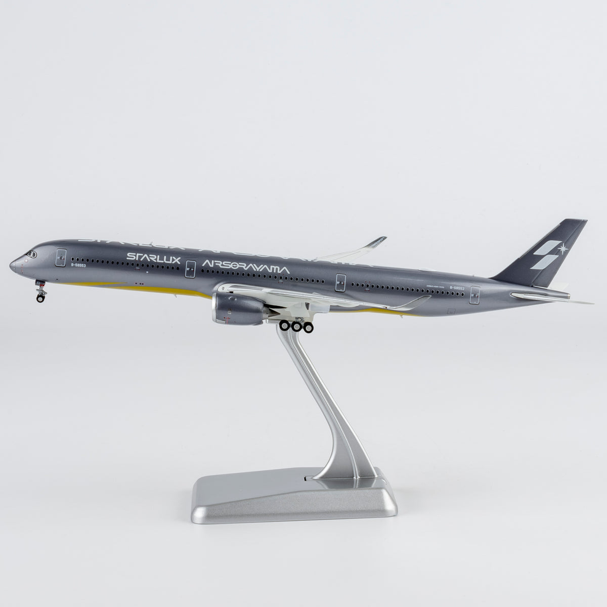 1/400 Starlux Airlines Airbus A350-1000 B-58553 "Airsorayama Silver; Luxurious packaging" NG57045