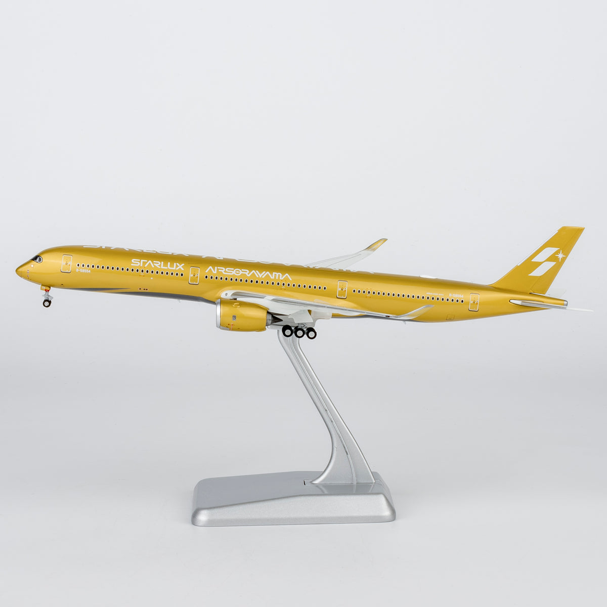 (Pre-sale) 1/400 Starlux Airlines A350-1000 "Airsorayama Golden" B-58554 YY350K04