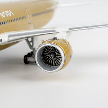 1/400 Starlux Airlines Airbus A350-1000 B-58554 "Airsorayama Golden; Luxurious packaging" NG57047