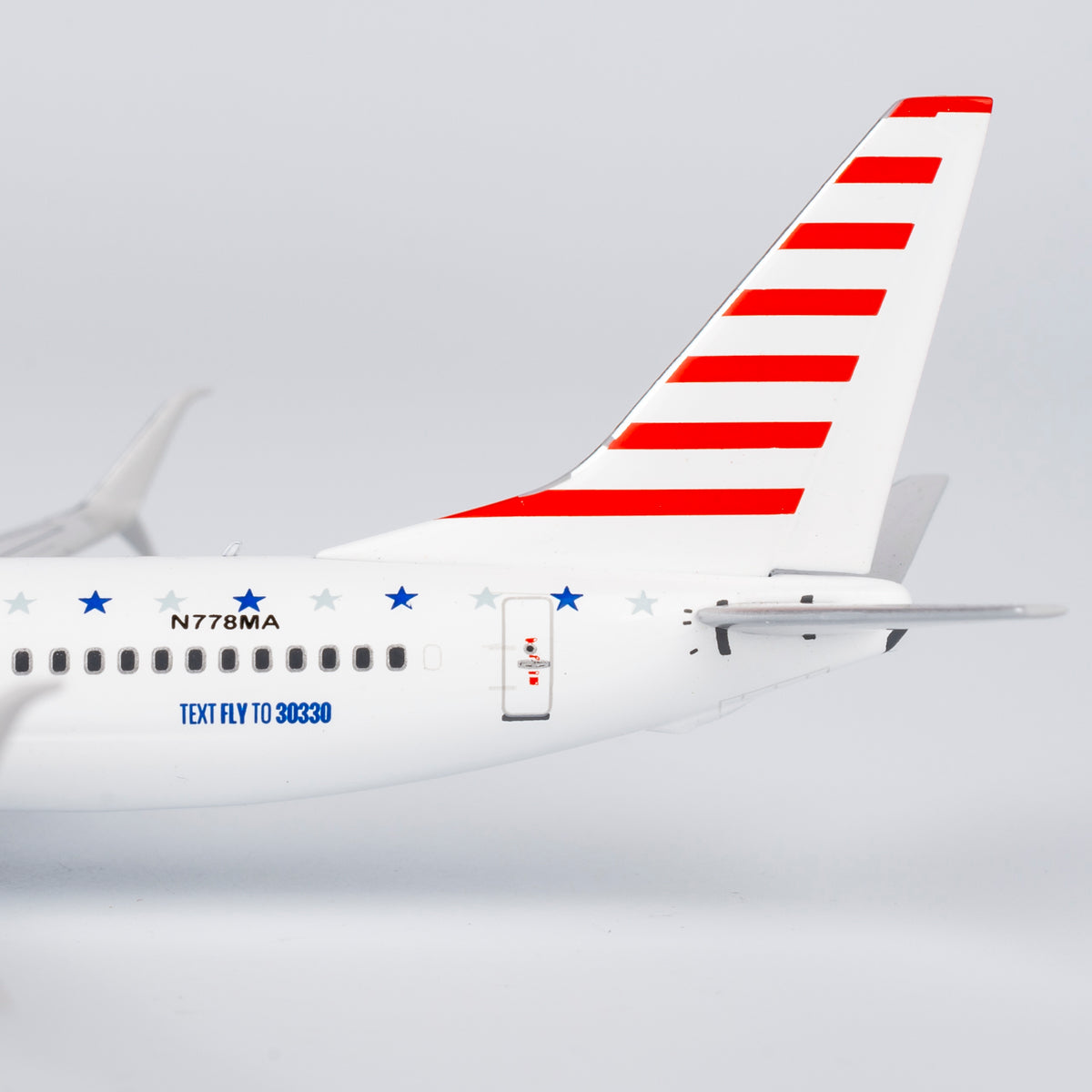 1/400 KaiserAir Boeing 737-800 N778MA NG58246
