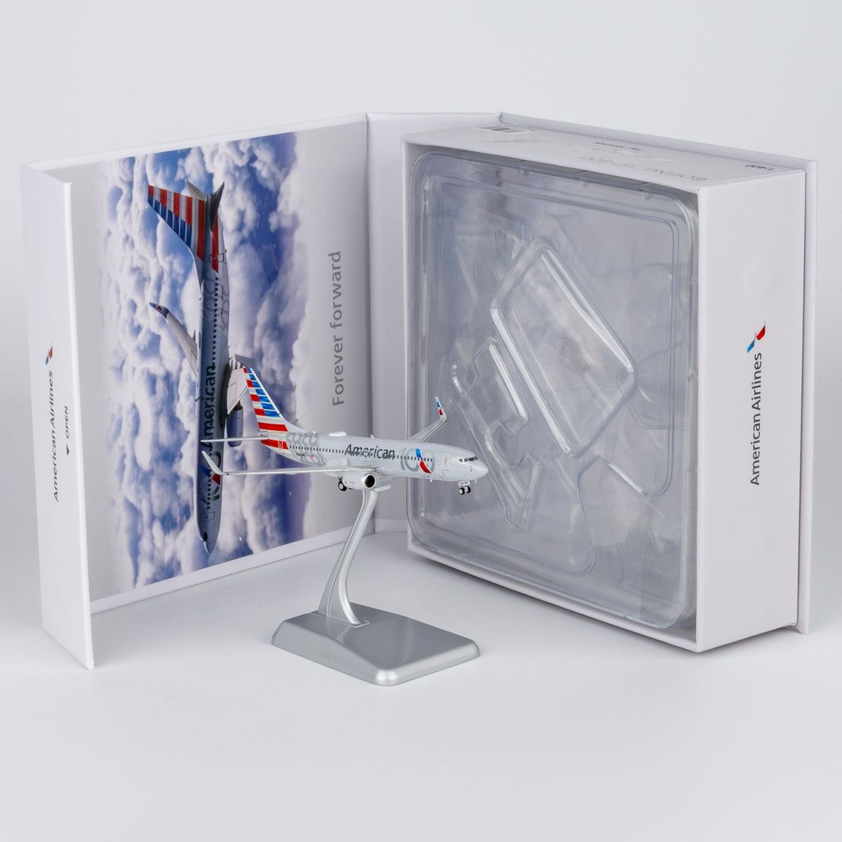 1/400 American Airlines Boeing 737-800 N840NN "100th Anniversary; Luxurious packaging" NG58258