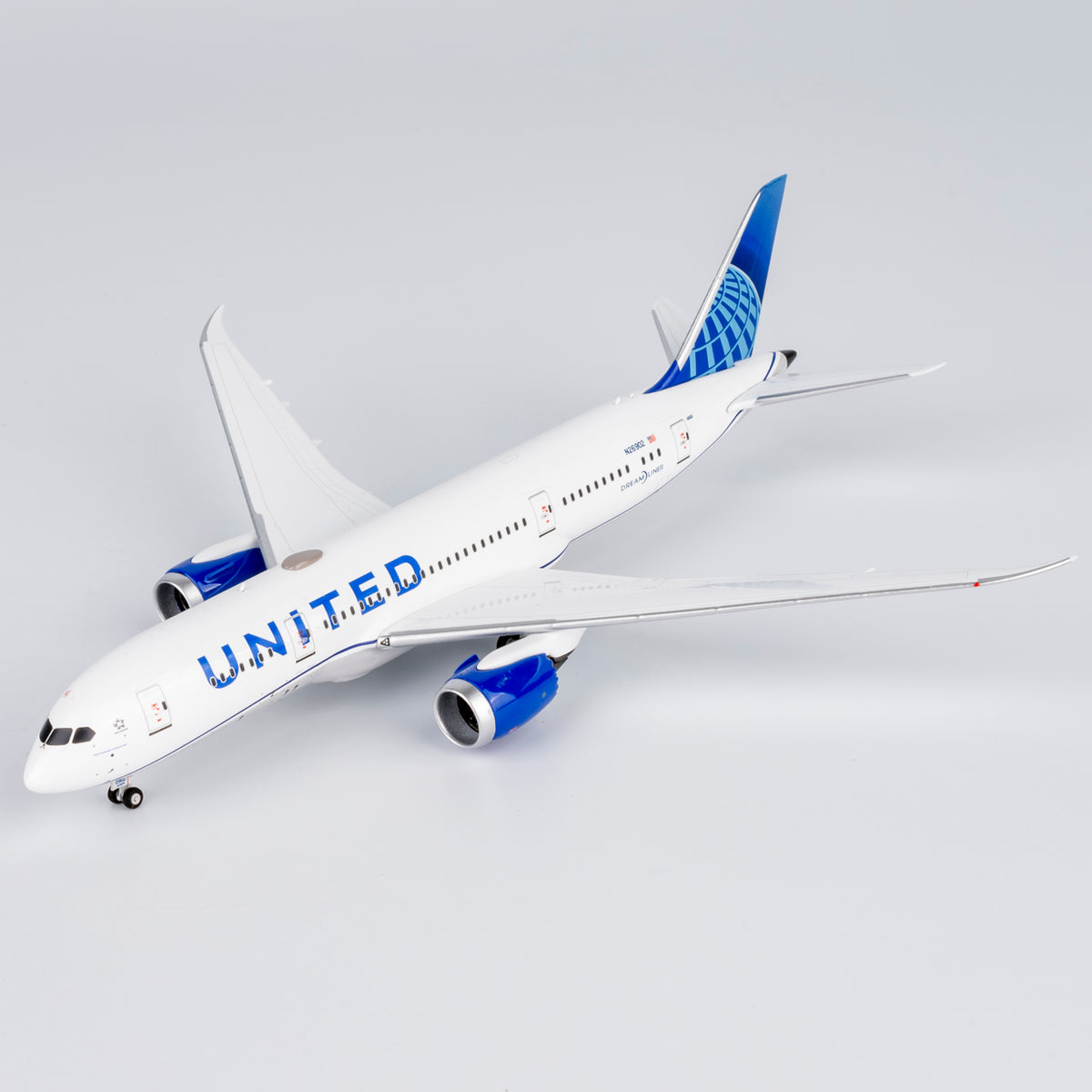 1/400 United Airlines Boeing 787-8 N26902 NG59031