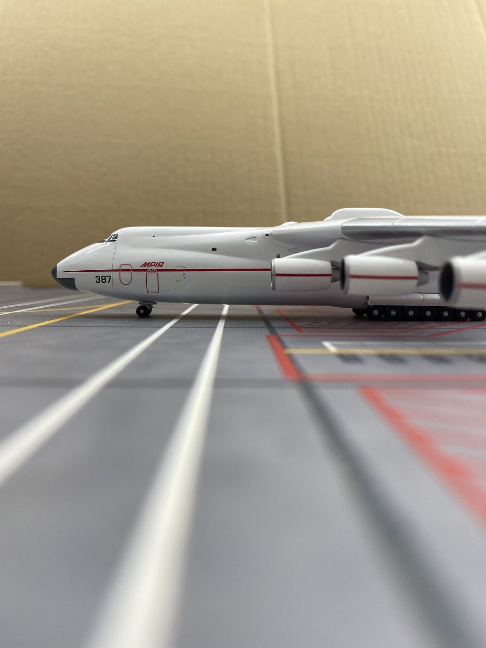 1/400 Antonov AN-225 562812 - image 6