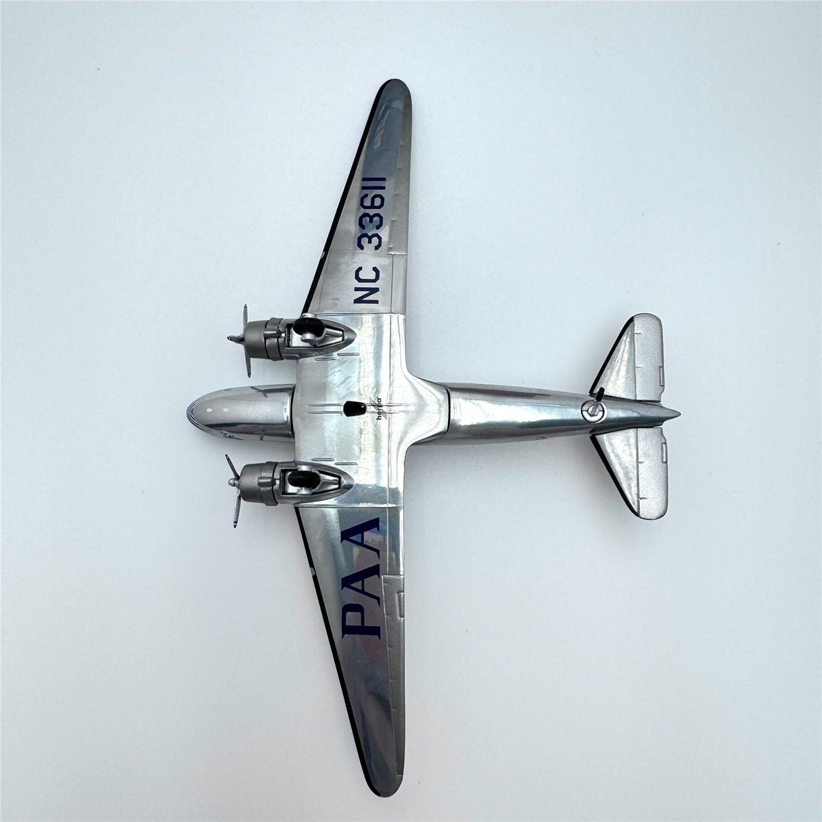 1/200 Swissair DC-3 HB-IRO 570558 - image 6