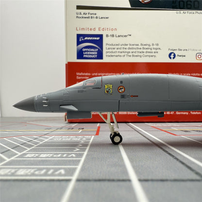 1/200 United States Air Force B-1B 572903 - image 6