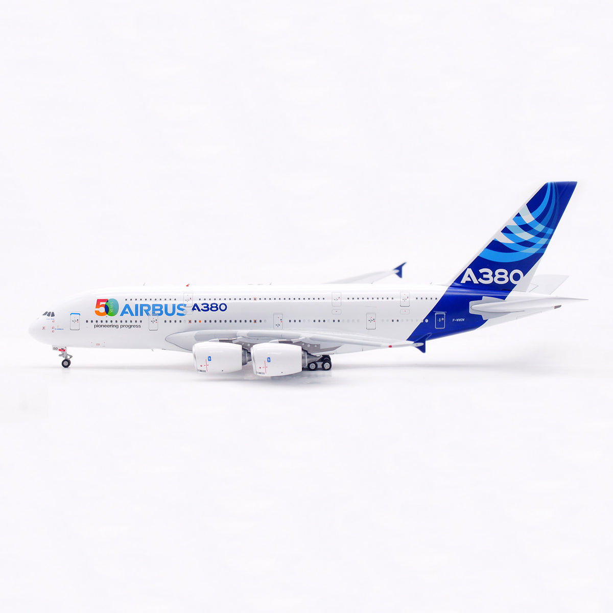1/400 Airbus Industrie A380 F-WWOW AV4377 - image 6