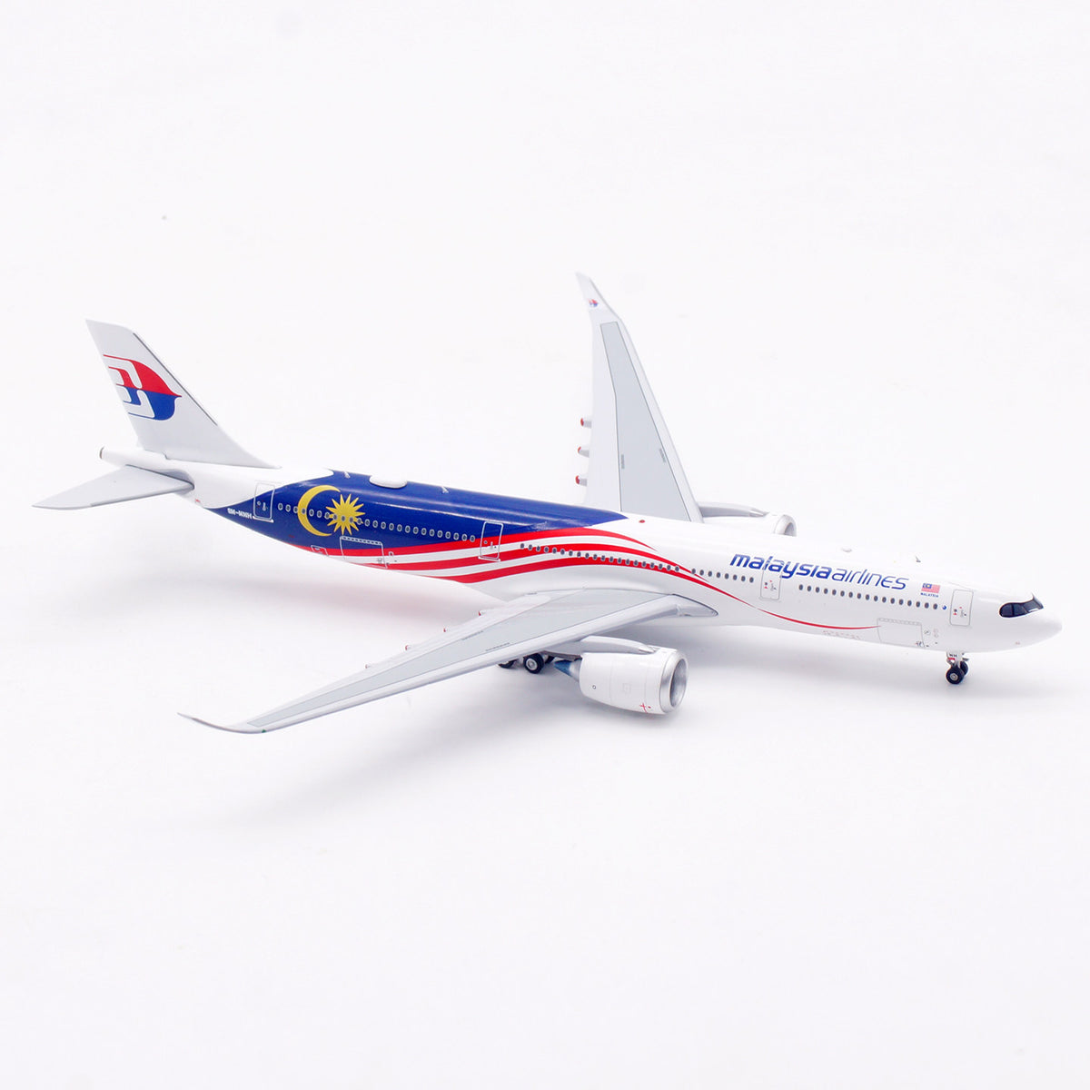 1/400 Malaysia Airlines A330-900NEO 9M-MNH AV4406 - image 6
