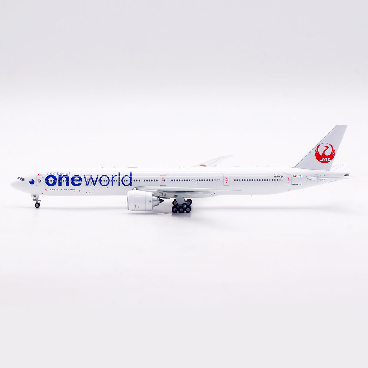 1/400 Japan Airlines B777-300ER JA732J AV4410 - image 6