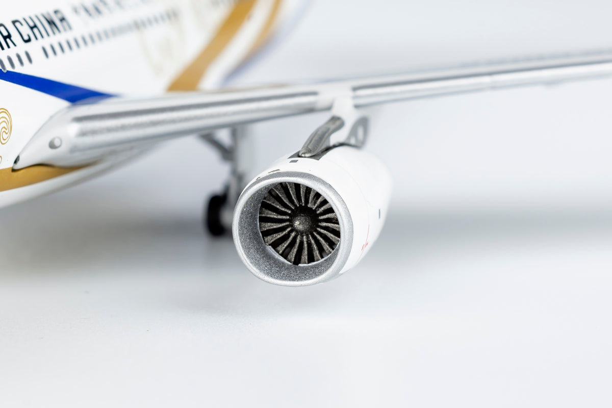 1/400 Air China Airbus A330-200 B-6076 NG61067
