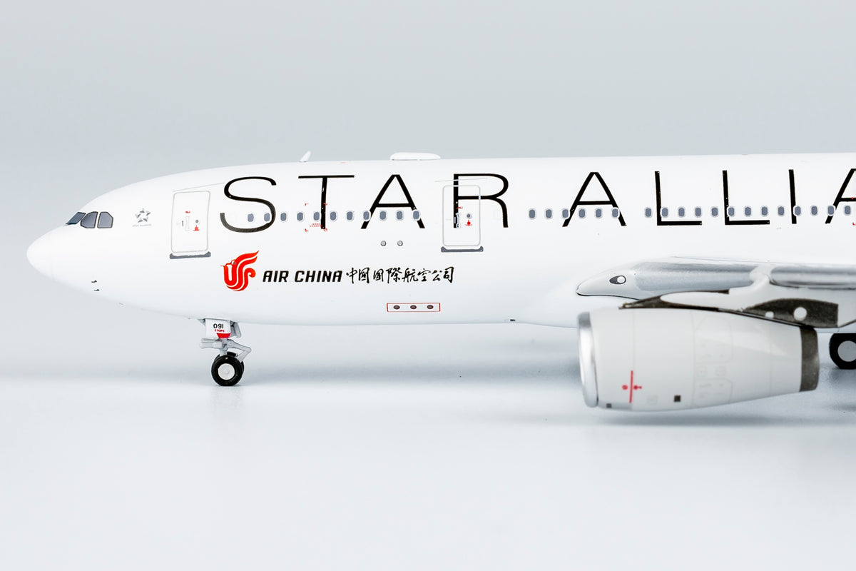 1/400 Air China Airbus A330-200 B-6091 "Star Alliance" NG61078
