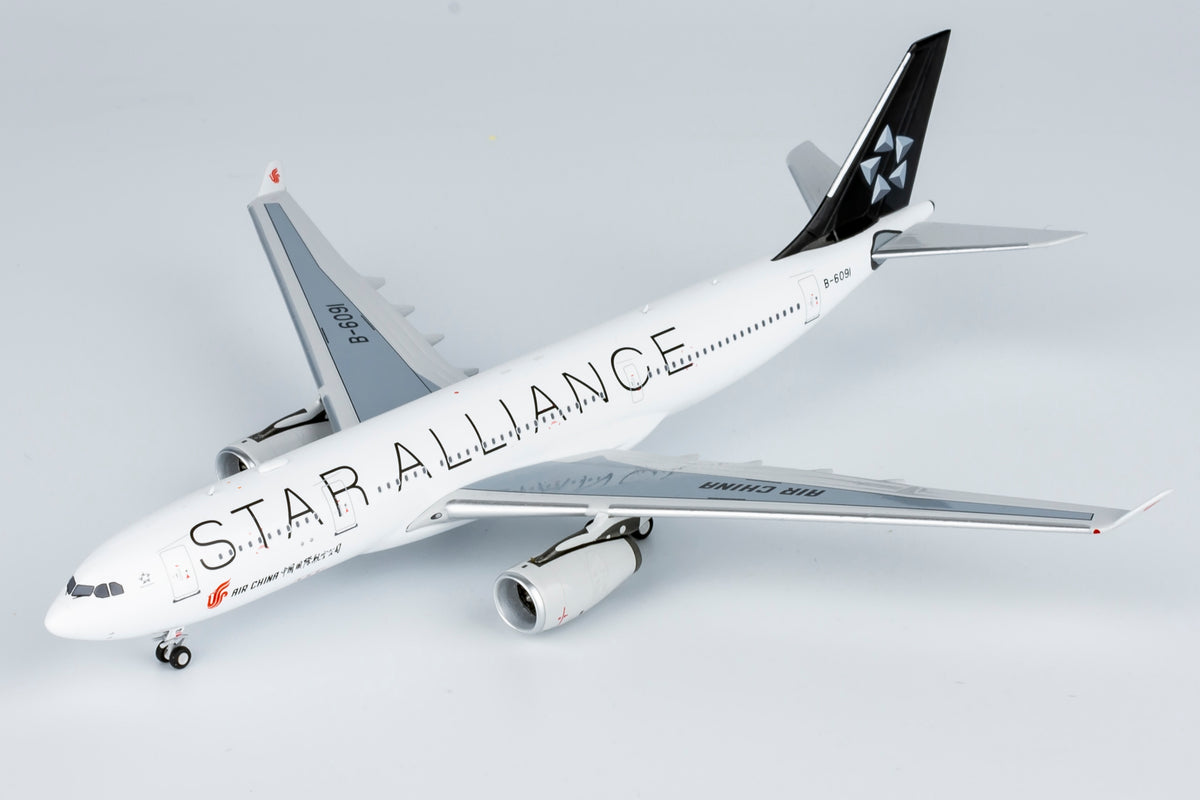 1/400 Air China Airbus A330-200 B-6091 "Star Alliance" NG61078