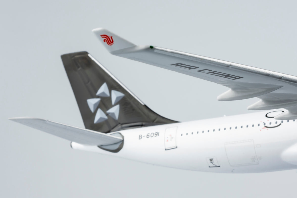 1/400 Air China Airbus A330-200 B-6091 "Star Alliance" NG61078