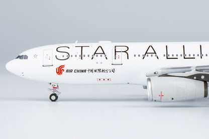 1/400 Air China Airbus A330-200 B-6076 "Star Alliance" NG61083