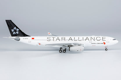 1/400 Air China Airbus A330-200 B-6076 "Star Alliance" NG61083