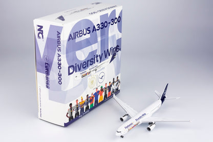 1/400 Lufthansa Airbus A330-300 D-AIKQ NG62049 - cover