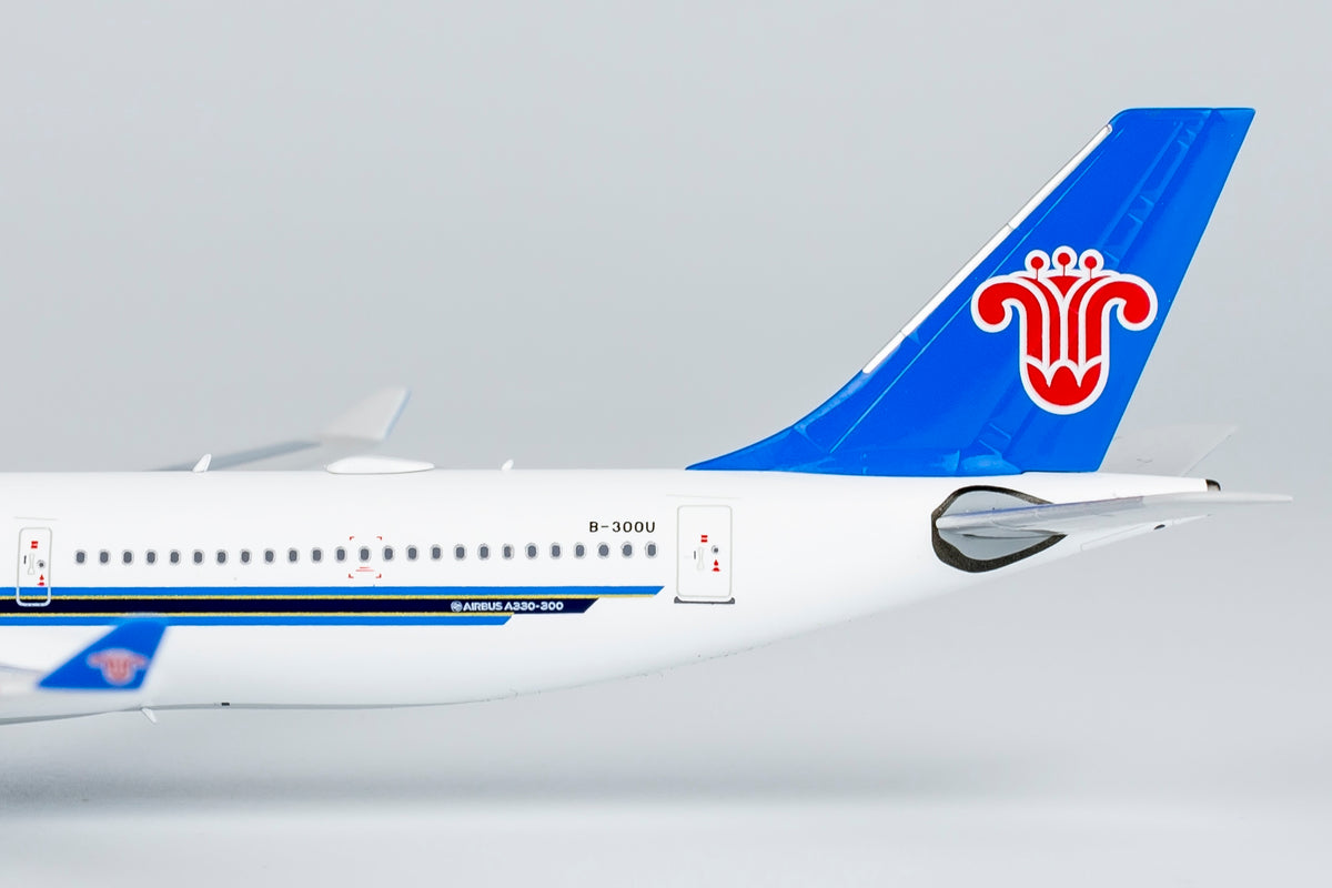 1/400 China Southern Airlines Airbus A330-300 B-300U NG62065