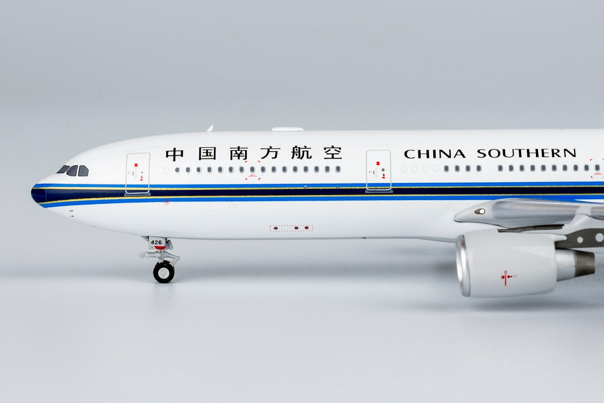 1/400 China Southern Airlines Airbus A330-300 B-8426 NG62066