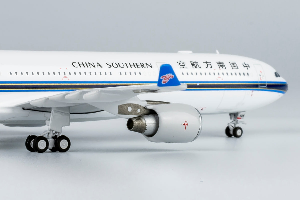 1/400 China Southern Airlines Airbus A330-300 B-8426 NG62066