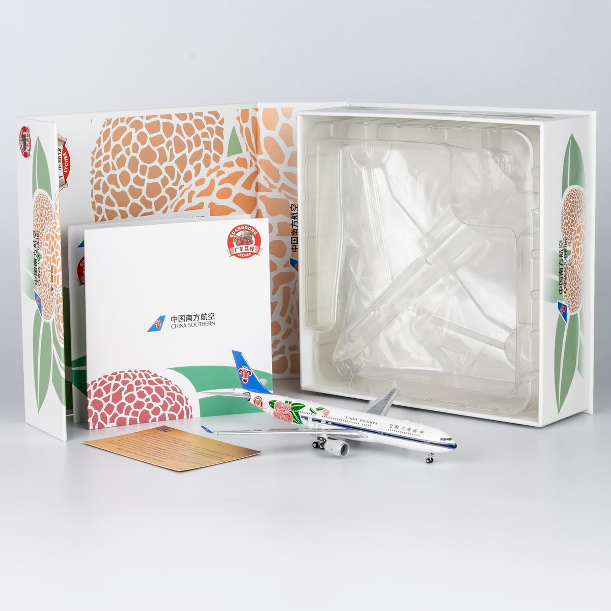 1/400 China Southern Airlines Airbus A330-300 B-8870 "ULTIMATE COLLECTION LUXURY PACKAGE" NG62067