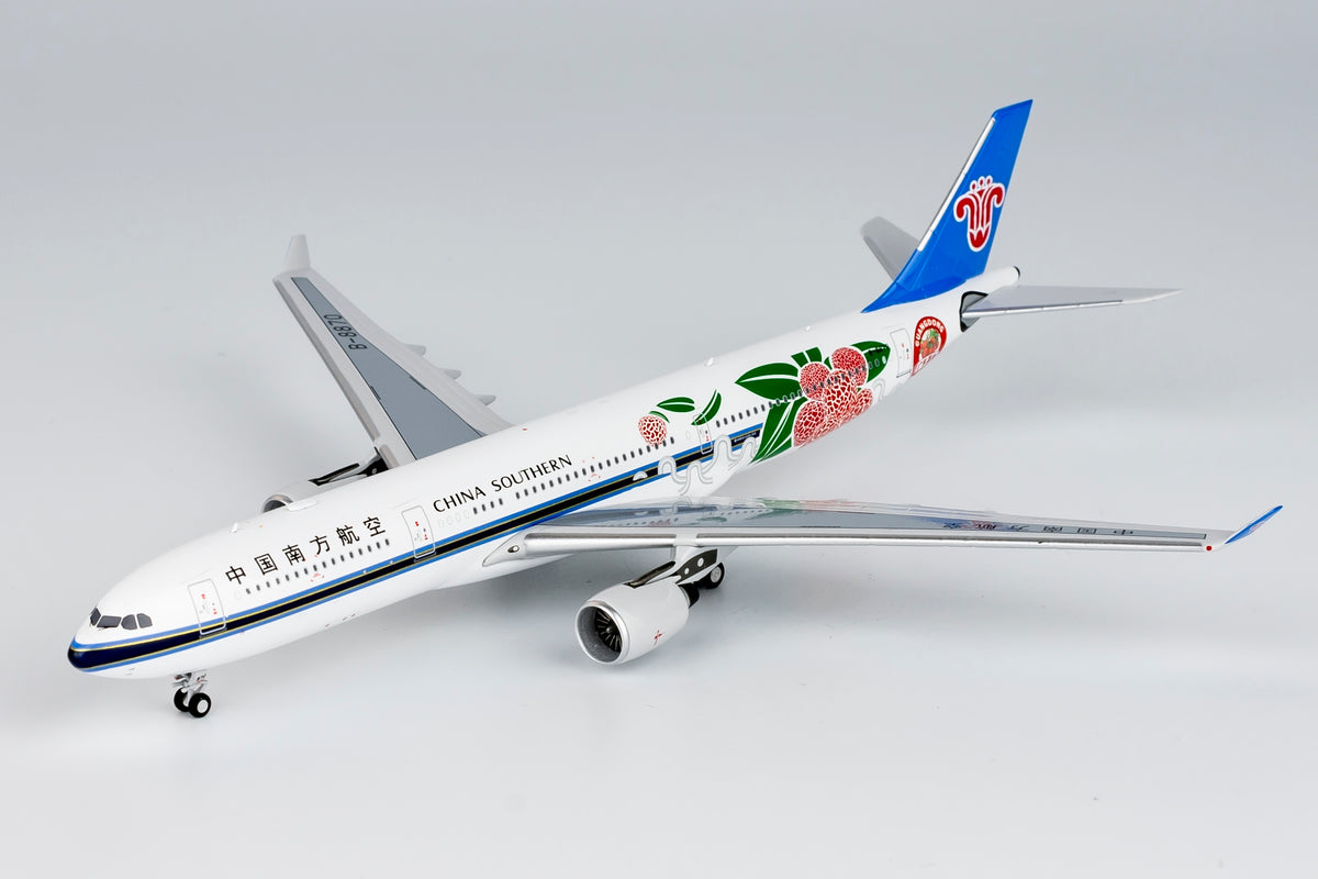 1/400 China Southern Airlines Airbus A330-300 B-8870 "ULTIMATE COLLECTION LUXURY PACKAGE" NG62067