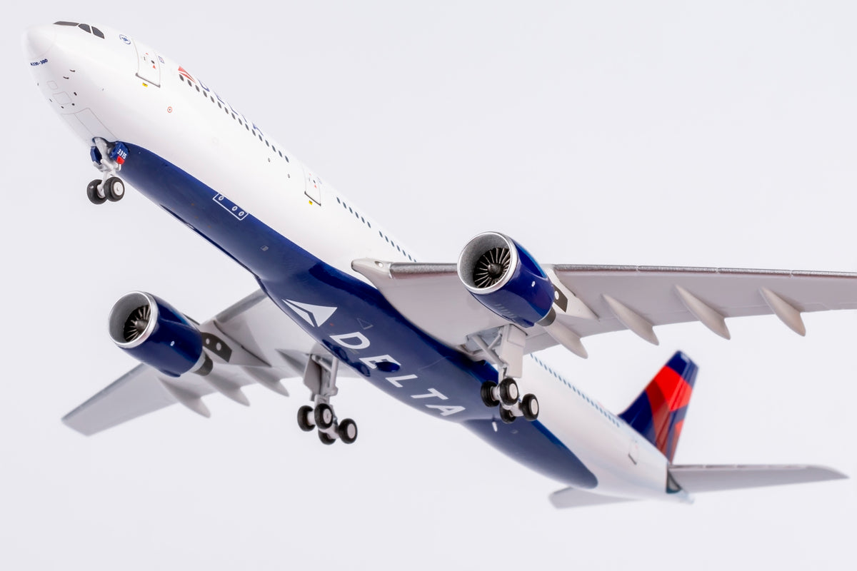 1/400 Delta Air Lines Airbus A330-300 N815NW NG62068