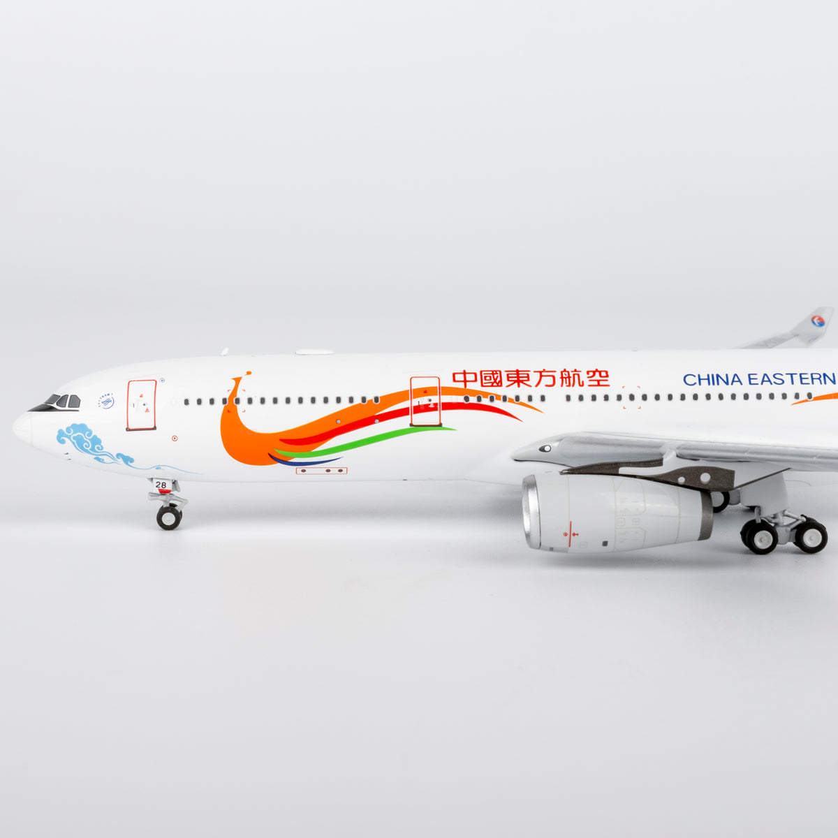 1/400 China Eastern Airlines Airbus A330-300 B-6128 NG62072