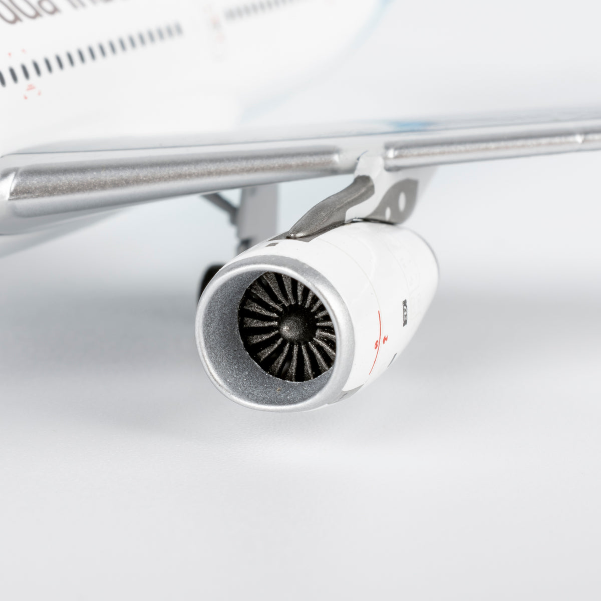 1/400 Garuda Indonesia Airbus A330-300 PK-GPW NG62074