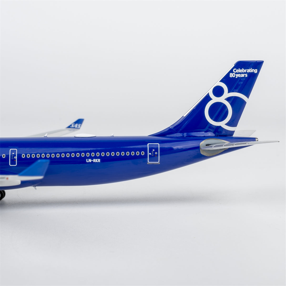 1/400 SAS Scandinavian Airlines Airbus A330-300 LN-RKR "Luxurious Packaging" NG62087
