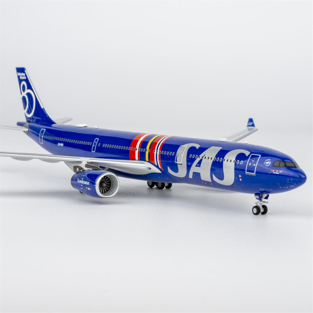 1/400 SAS Scandinavian Airlines Airbus A330-300 LN-RKR "Luxurious Packaging" NG62087