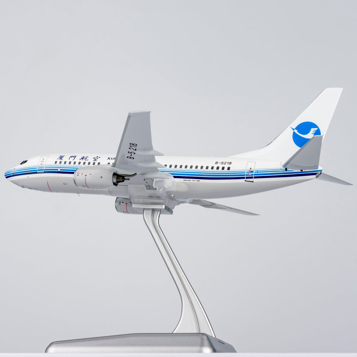 1/200 Xiamen Air Boeing 737-700 B-5218 NG64116