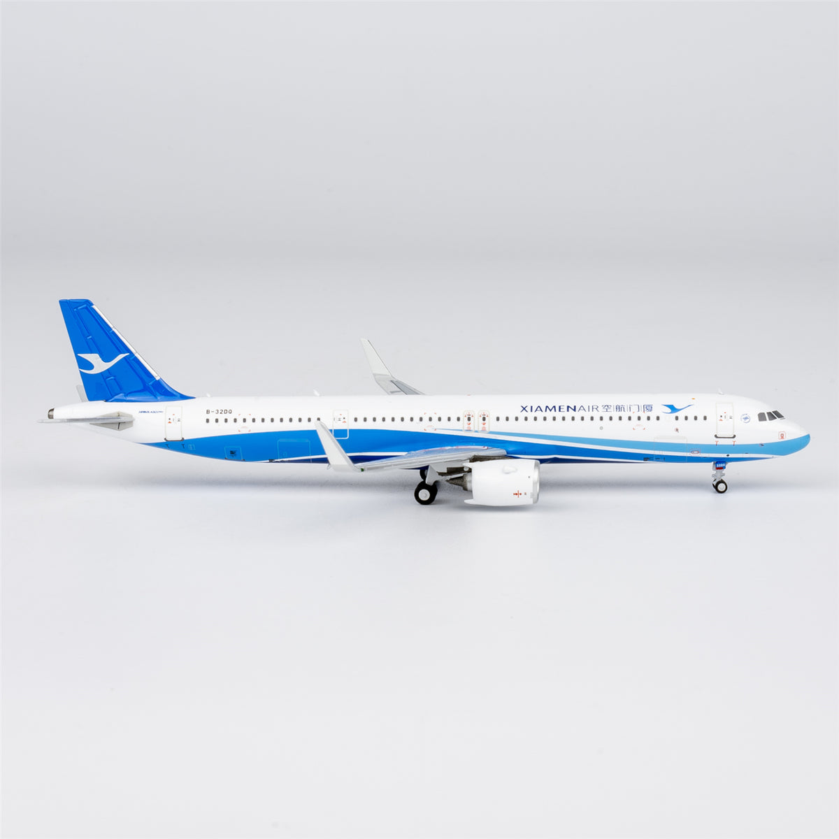 1/400 Xiamen Air Airbus A321neo B-32DQ NG64145