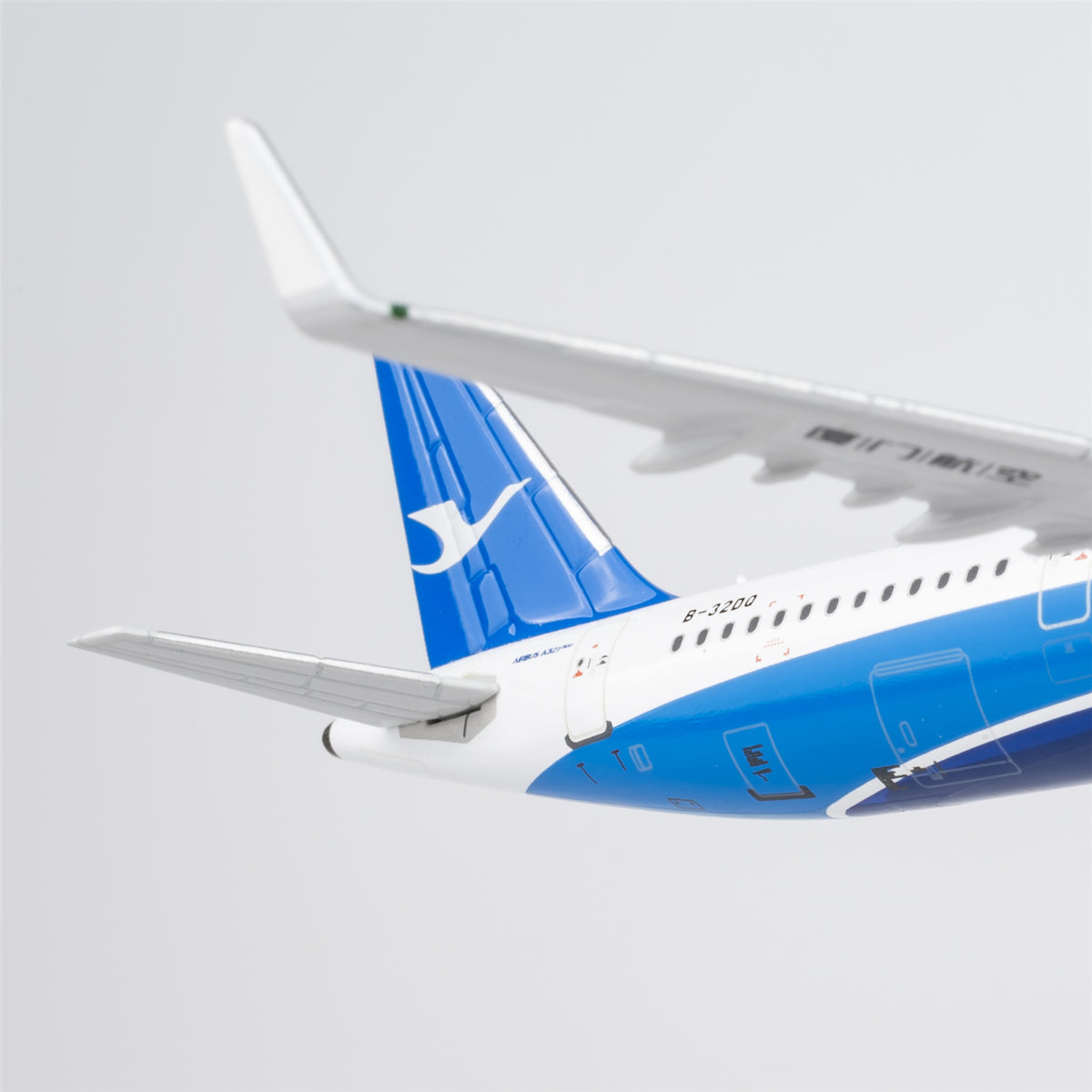 1/400 Xiamen Air Airbus A321neo B-32DQ NG64145