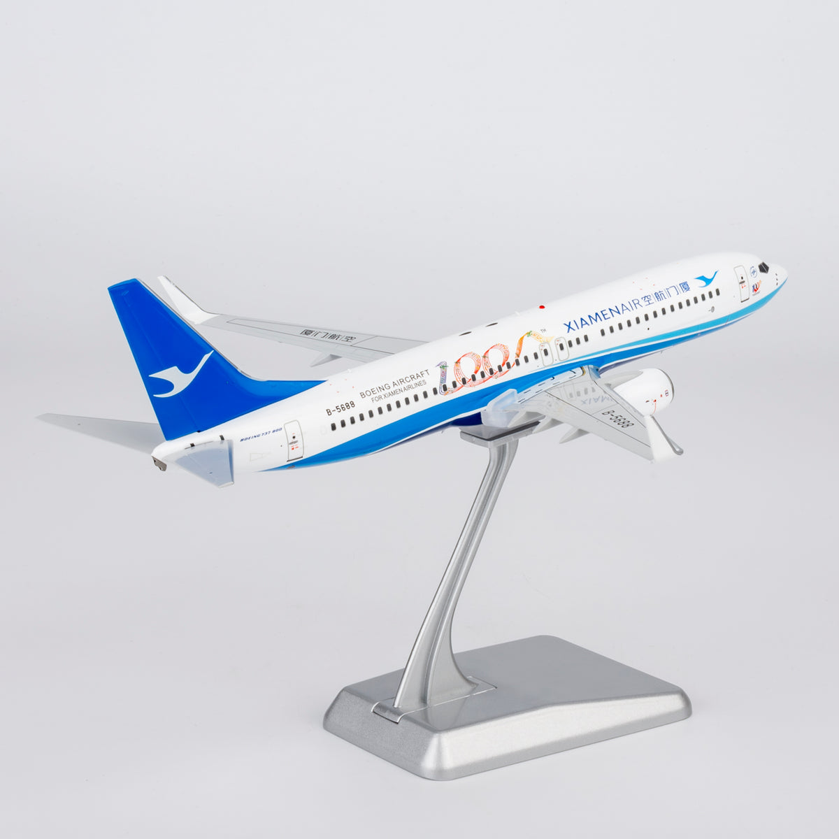 1/200 Xiamen Air Boeing 737-800 B-5688 NG64180