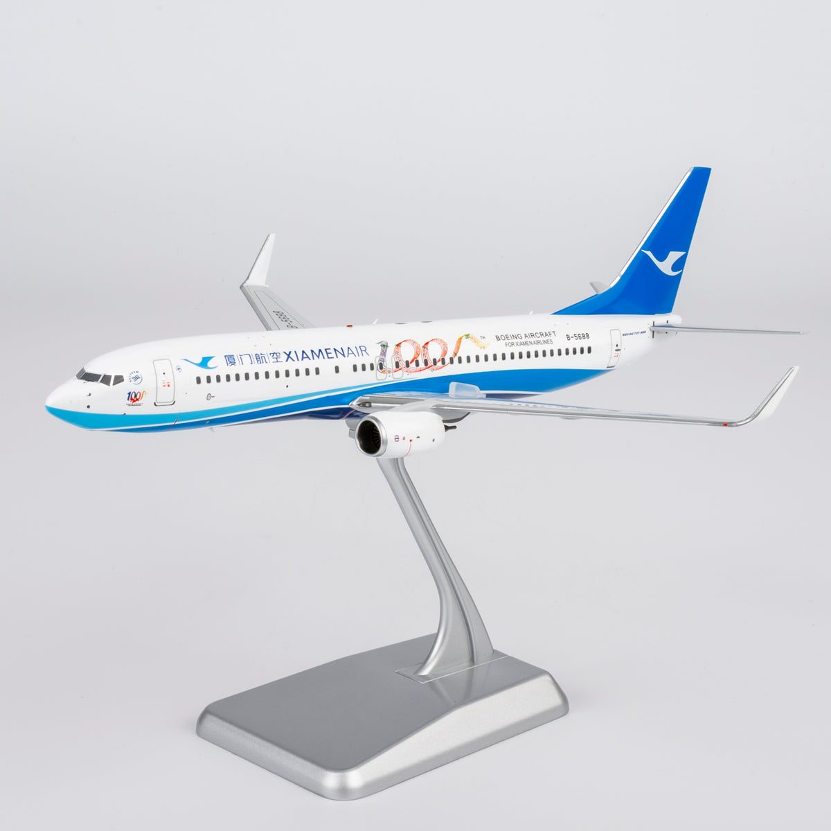 1/200 Xiamen Air Boeing 737-800 B-5688 NG64180