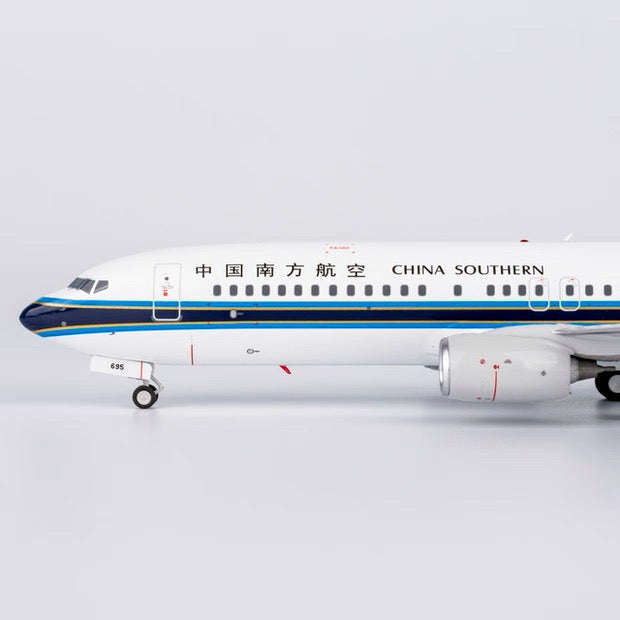 1/200 China Southern Airlines Boeing 737-800 B-2695 NG24050