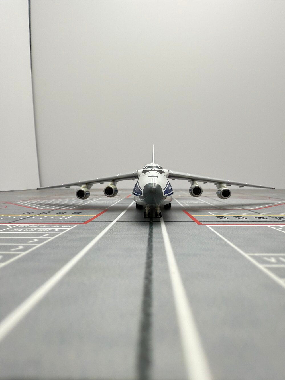 1/400 Volga-Dnepr AN-124 RA-82074 561419 - image 7