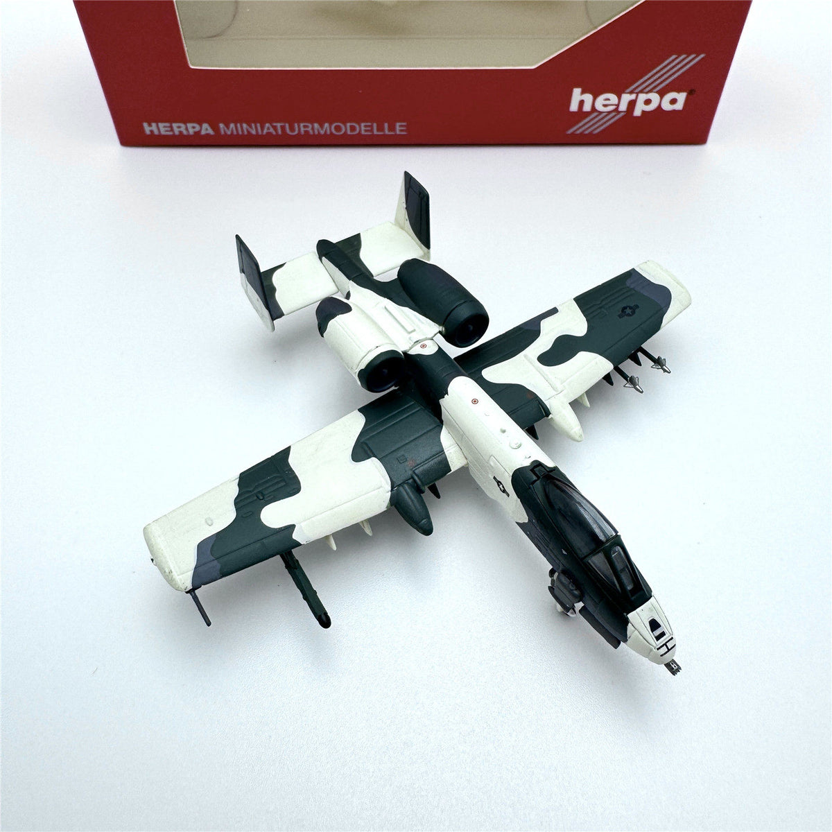 1/200 United States Air Force A-10 80-0221 572347 - image 7