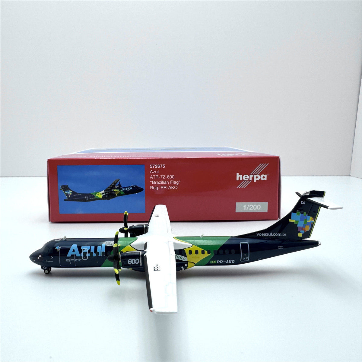 1/200 Azul ATR-72 PR-AKO 572675 - image 7