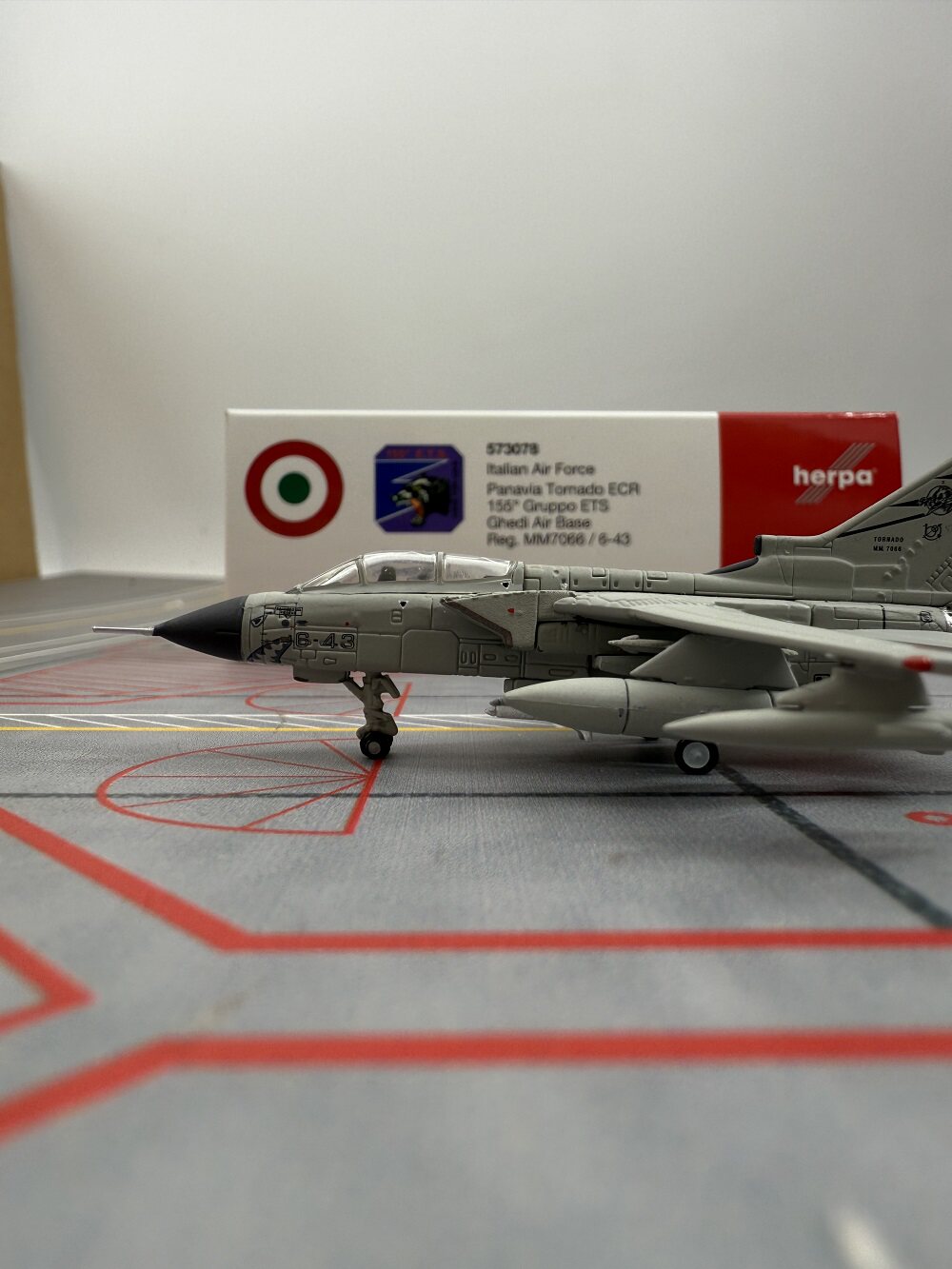 1/200 F.F.AA Tornado MM7066/6-43 573078 - image 7