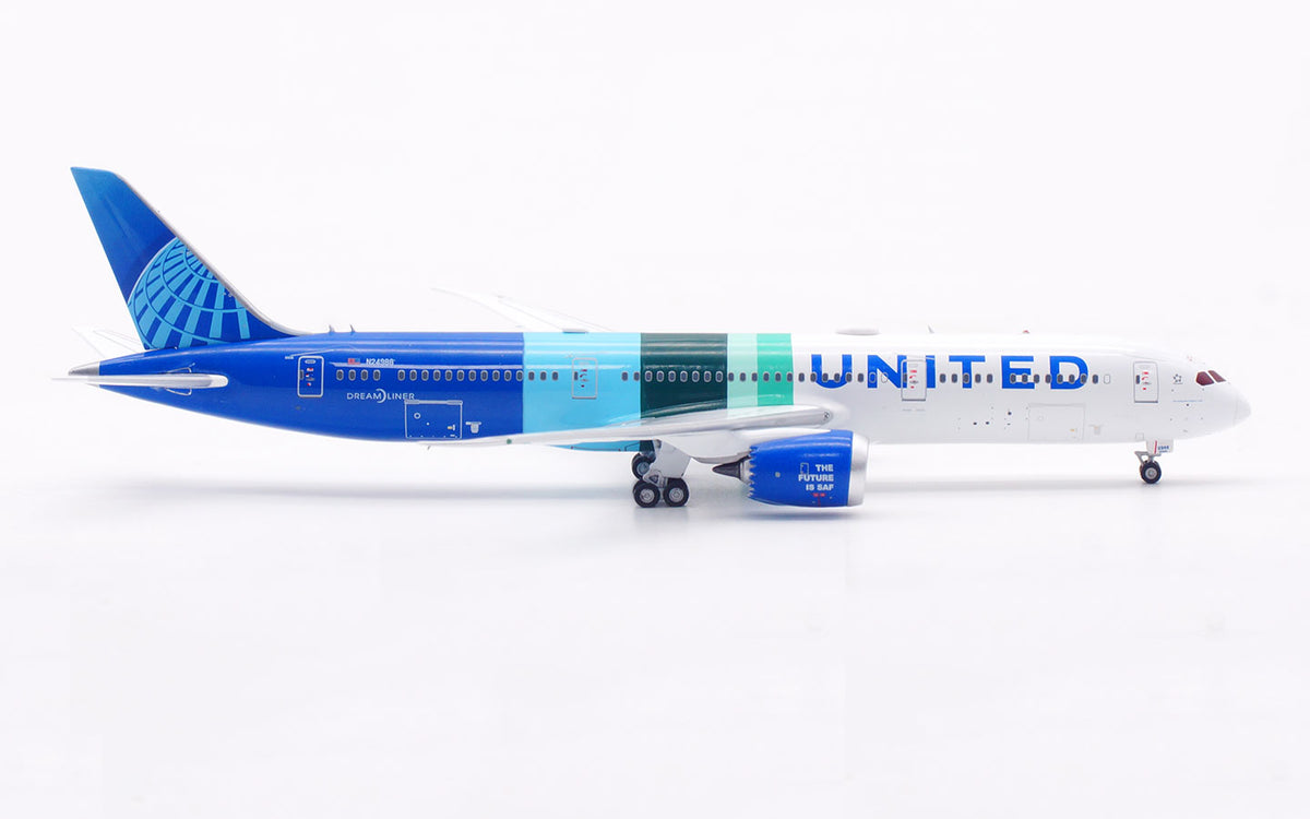 1/400 United Airlines B787-9 N24988 AV4404 - image 7