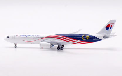 1/400 Malaysia Airlines A330-900NEO 9M-MNH AV4406 - image 7