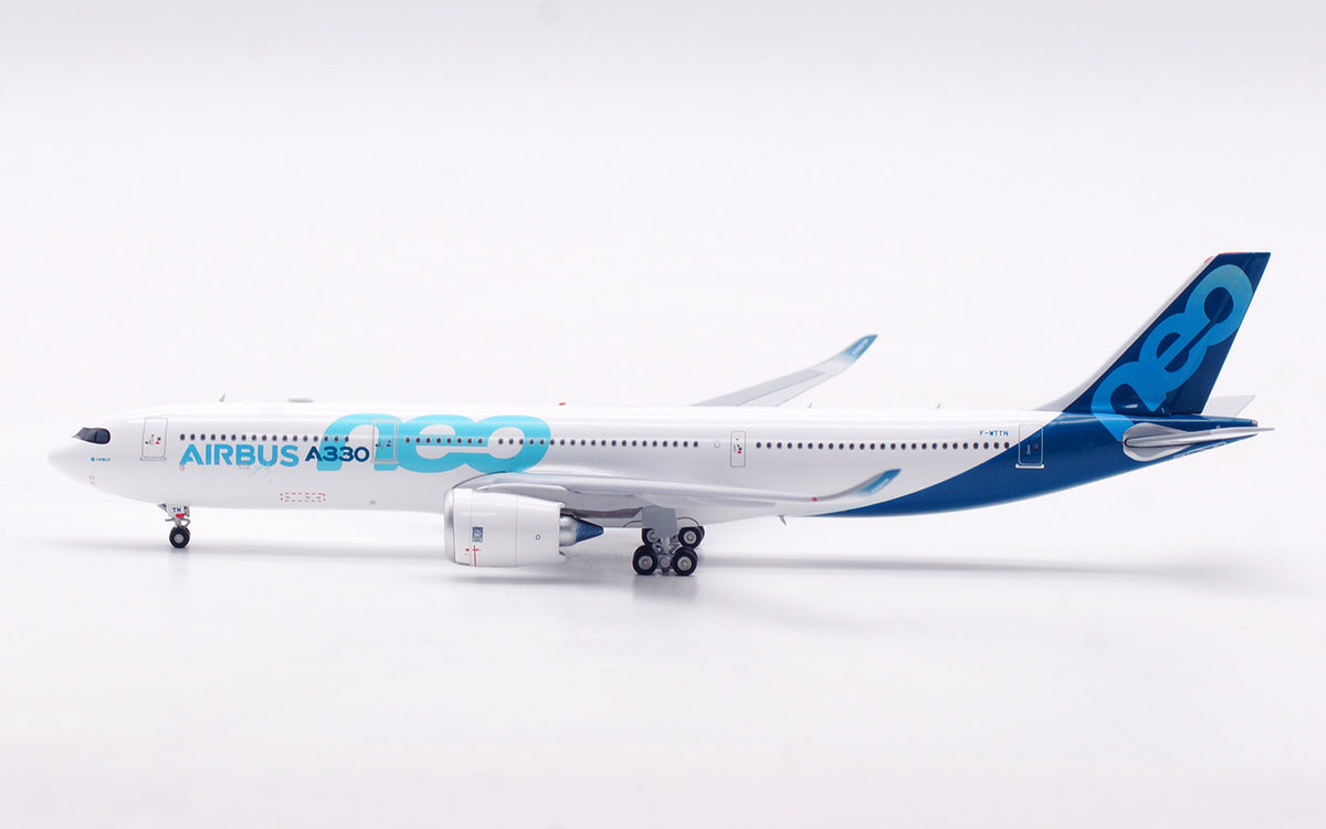 1/400 Airbus Industrie A330-900NEO F-WTTN AV4421 - image 7