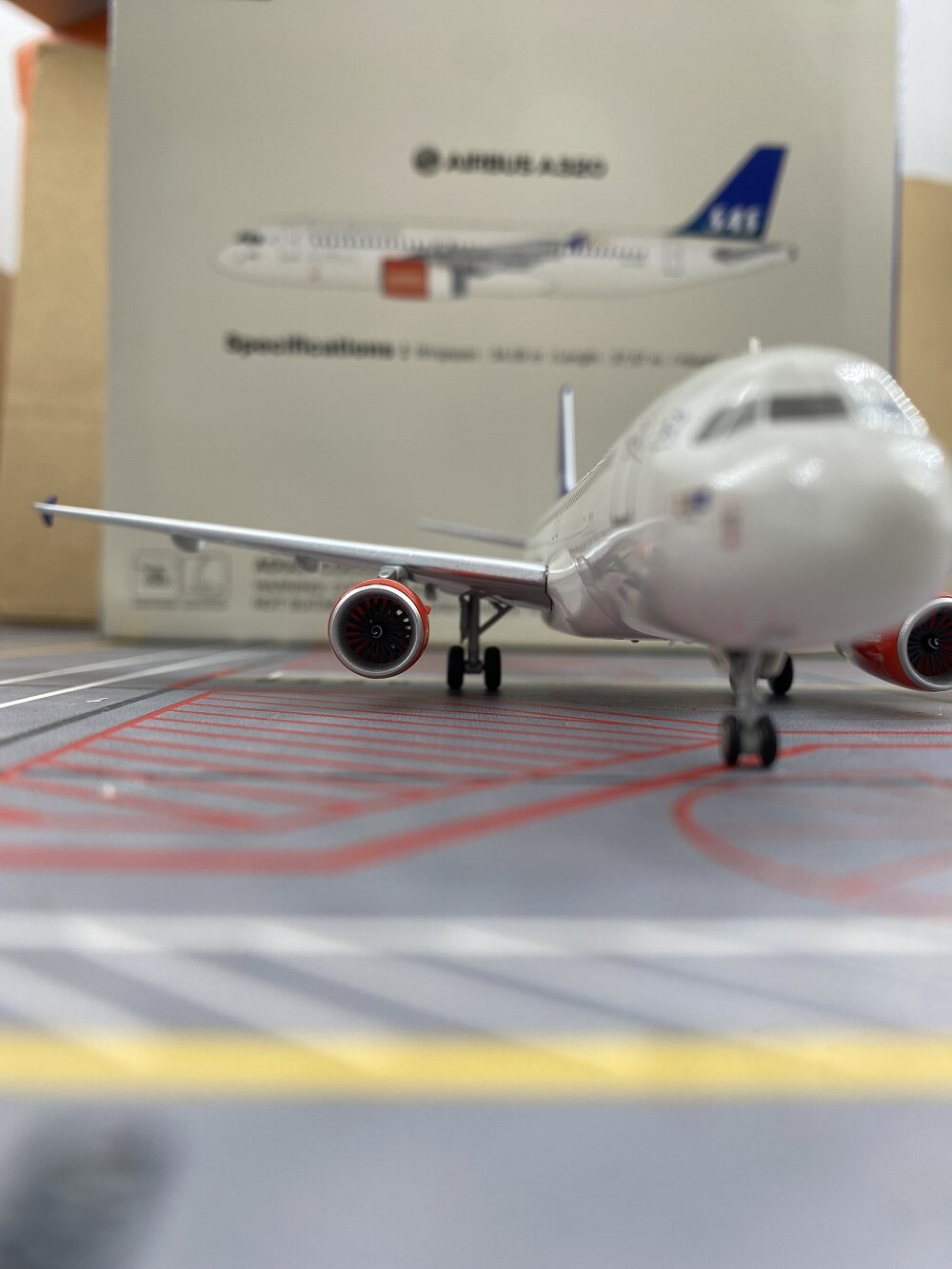 1/200 SAS Scandinavian Airlines A320 OY-KAN HG30022 - image 7