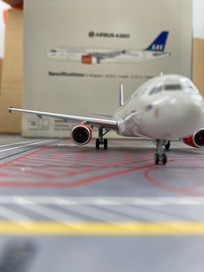 1/200 SAS Scandinavian Airlines A320 OY-KAN HG30022 - image 7