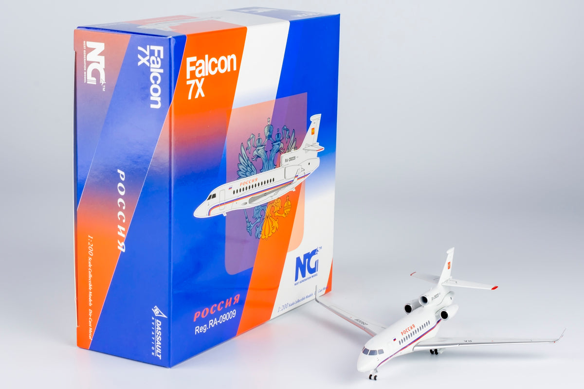 1/200 Russia State Transport Company Falcon 7X RA-09009 NG71012 - cover