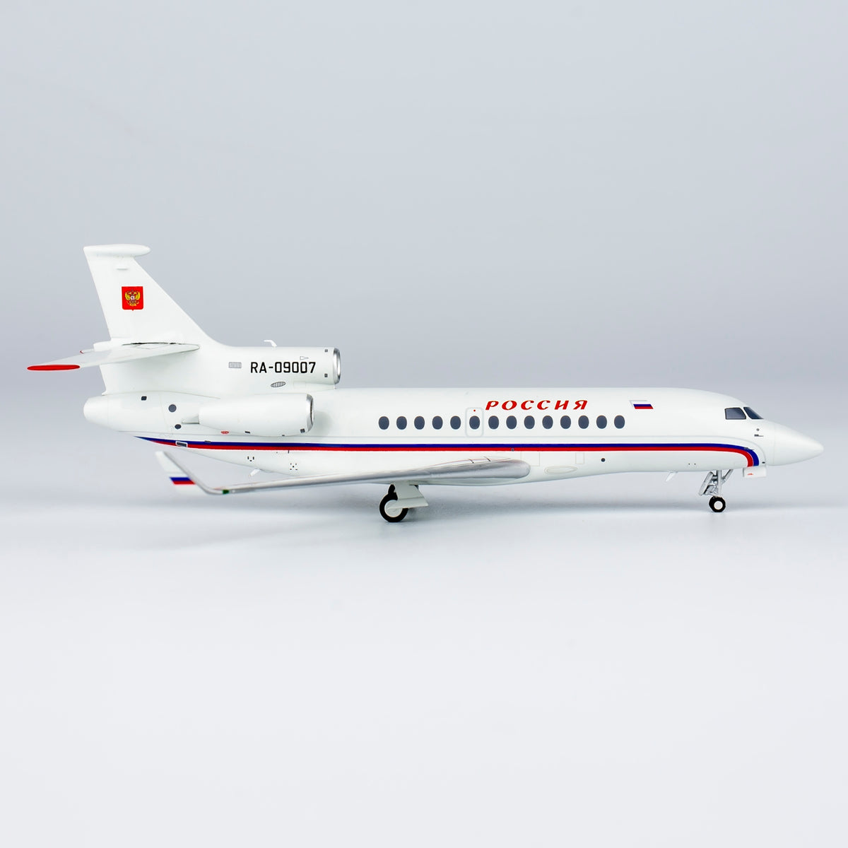 1/200 Rossiya Falcon 7X RA-09007 NG71013