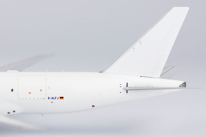 1/400 Lufthansa Cargo Boeing 777 D-ALFJ "Freighter" NG72013