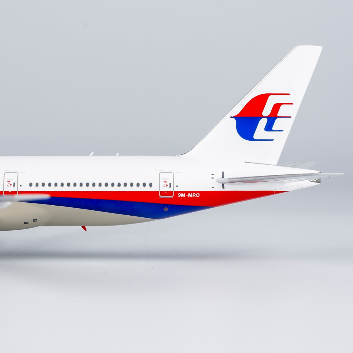 1/400 Malaysia Airlines Boeing 777-200ER 9M-MRD NG72053